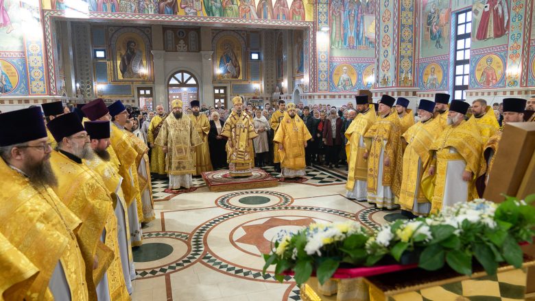 МИТРОПОЛИТ ВЕНИАМИН ВОЗГЛАВИЛ ТОРЖЕСТВА ПО СЛУЧАЮ 10-ЛЕТИЯ ОБРАЗОВАНИЯ СЛУЦКОЙ ЕПАРХИИ [ОБНОВЛЯЕТСЯ]