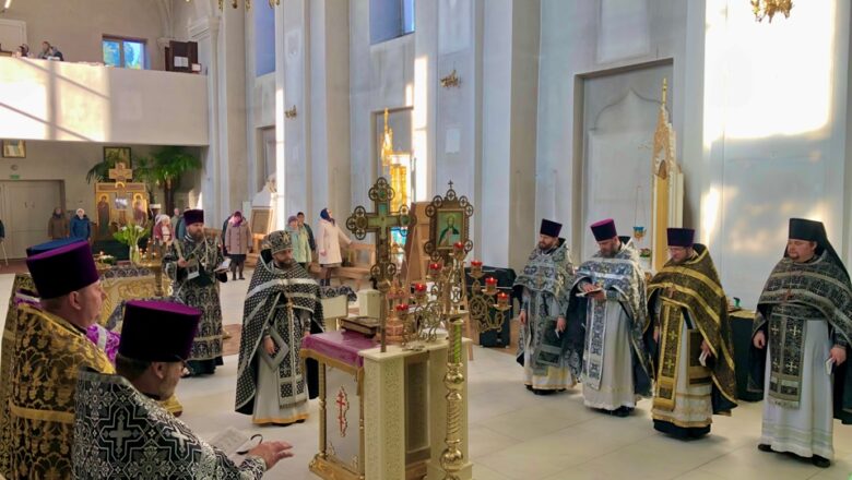 АРХИМАНДРИТ СЕРГИЙ (БРИЧ) СОВЕРШИЛ БОЖЕСТВЕННУЮ ЛИТУРГИЮ ПРЕЖДЕОСВЯЩЕННЫХ ДАРОВ В ХРАМЕ ВОСКРЕСЕНИЯ ХРИСТОВА Г.КЛЕЦКА