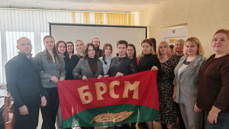 КЛИРИК НИКОЛЬСКОГО ХРАМА Г. СТАРЫЕ ДОРОГИ ПРИНЯЛ УЧАСТИЕ В ДИАЛОГОВОЙ ПЛОЩАДКЕ, ПОСВЯЩЁННОЙ ГОДУ БЕЛОРУССКОЙ ЖЕНЩИНЫ