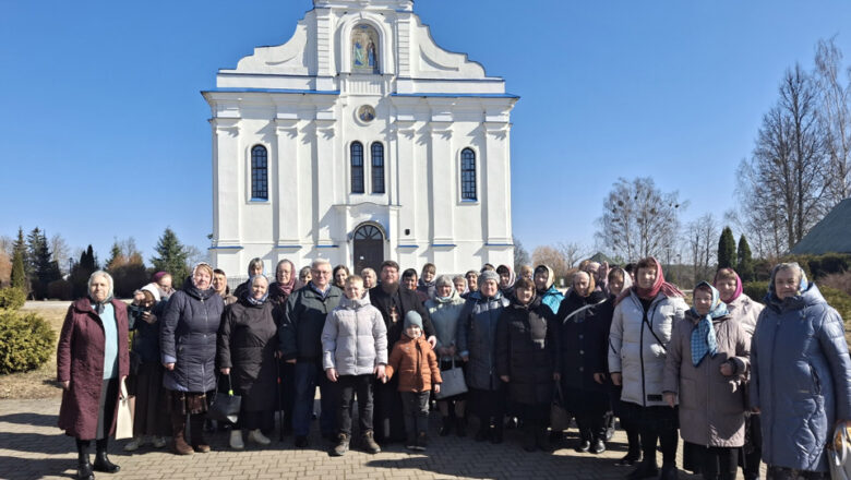 ПРИХОЖАНЕ СПАСО-ВОЗНЕСЕНСКОГО ХРАМА Г.КОПЫЛЯ СОВЕРШИЛИ ПАЛОМНИЧЕСКУЮ ПОЕЗДКУ ПО СВЯТЫМ МЕСТАМ БОРИСОВСКОЙ И МОЛОДЕЧЕНСКОЙ ЕПАРХИЙ