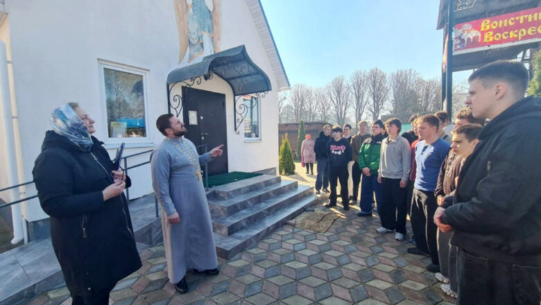 УЧАЩИЕСЯ УО «ЛЮБАНСКИЙ ГОСУДАРСТВЕННЫЙ КОЛЛЕДЖ» ПОСЕТИЛИ ПРИХОД ХРАМА КАЗАНСКОЙ ИКОНЫ БОЖИЕЙ МАТЕРИ Г.ЛЮБАНИ