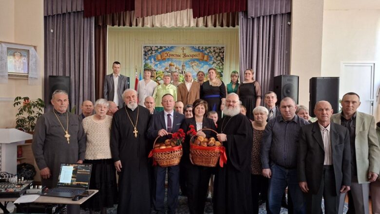 СВЯЩЕННИКИ НЕСВИЖСКОГО БЛАГОЧИНИЯ ПОЗДРАВИЛИ НАСЕЛЬНИКОВ ПАНСИОНАТА «БЕРЁЗКА» С ПАСХОЙ ХРИСТОВОЙ