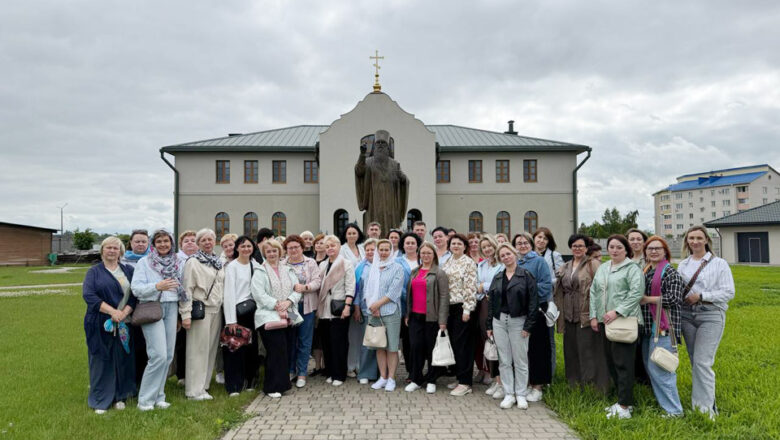 ПАЛОМНИЧЕСКО-ОБРАЗОВАТЕЛЬНАЯ ПОЕЗДКА ГРОДНЕНСКИХ ПЕДАГОГОВ ПО СВЯТЫНЯМ СЛУЦКОЙ ЕПАРХИИ