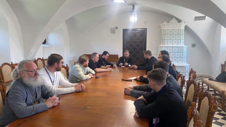 В ПРЕДЕЛАХ СЛУЦКОЙ ЕПАРХИИ СОСТОЯЛОСЬ СОБРАНИЕ РУКОВОДИТЕЛЕЙ ЕПАРХИАЛЬНЫХ ОТДЕЛОВ ПО ДЕЛАМ МОЛОДЁЖИ БПЦ