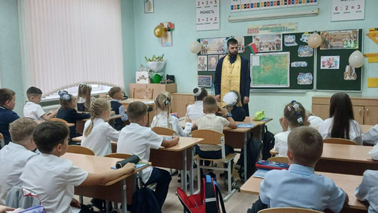ИЕРЕЙ ЕВГЕНИЙ ТКАЧЁВ ПОСЕТИЛ ГУО «ГИМНАЗИЯ №1 Г.СОЛИГОРСКА»