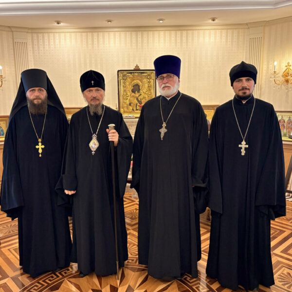 СЕКРЕТАРЬ И СТАРШИЙ ДУХОВНИК СЛУЦКОЙ ЕПАРХИИ ПОЗДРАВИЛИ МИТРОПОЛИТА ВЕНИАМИНА С ДНЁМ РОЖДЕНИЯ